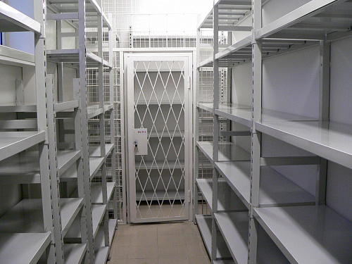 Стеллаж пристенный Евромаркет СА0088 с передней стойкой, без задней стенки Стеллаж пристенный Евромаркет СА0088 с передней стойкой, без задней стенки