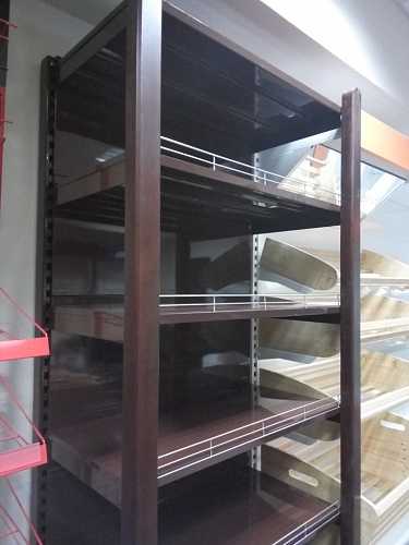 Пристенный винный стеллаж Евромаркет СА0090 с передней стойкой Пристенный винный стеллаж Евромаркет СА0090 с передней стойкой