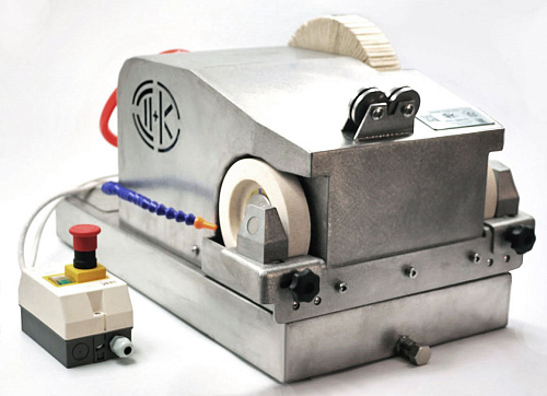 Станок для заточки ножей ДВАК СЗН-03С с СОЖ Станок для заточки ножей ДВАК СЗН-03С с СОЖ