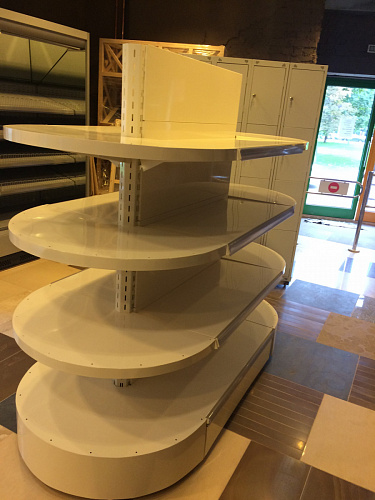 Стеллаж торцевой Евромаркет ТС0026 с полукруглыми полками Стеллаж торцевой Евромаркет ТС0026 с полукруглыми полками