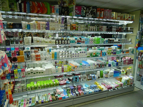 Стеллаж со стеклянными полками Евромаркет ПС0022 Стеллаж со стеклянными полками Евромаркет ПС0022