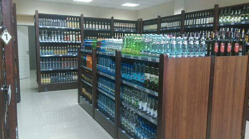 Островной стеллаж Евромаркет ОС0045 с декоративными накладками, для вина и алкоголя Островной стеллаж Евромаркет ОС0045 с декоративными накладками, для вина и алкоголя