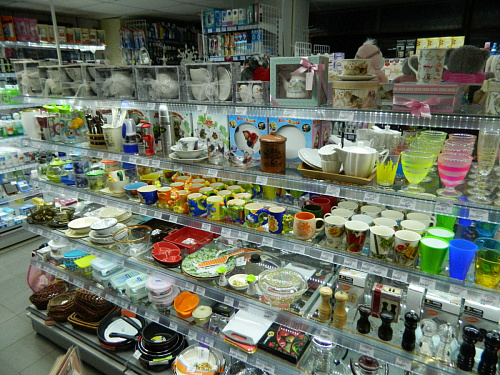 Торговый стеллаж с полками из стекла средний Евромаркет ПС0023 Торговый стеллаж с полками из стекла средний Евромаркет ПС0023