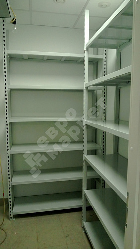 Стеллаж складской Евромаркет СКС00331 высотой 220 см с наборными полками Стеллаж складской Евромаркет СКС00331 высотой 220 см с наборными полками